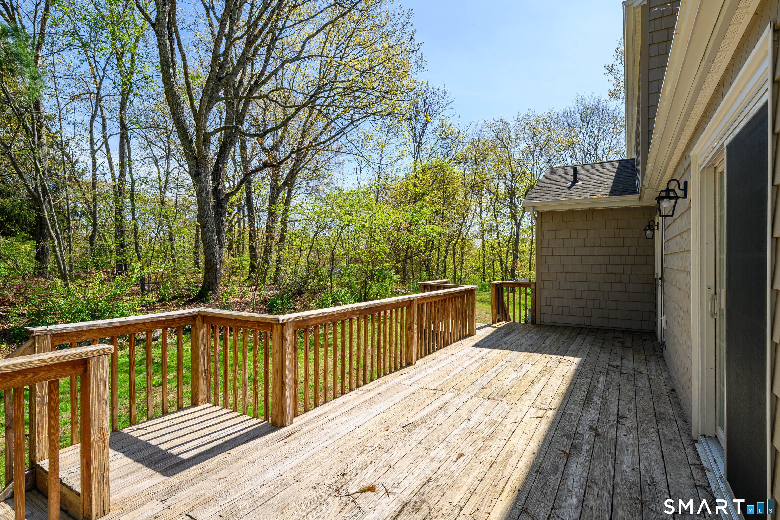 19 Crabapple Lane Newtown CT 06470