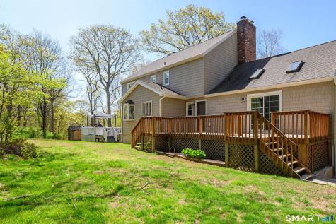 19 Crabapple Lane Newtown CT 06470