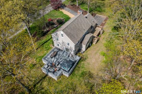 19 Crabapple Lane Newtown CT 06470