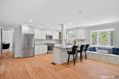 19 Crabapple Lane Newtown CT 06470