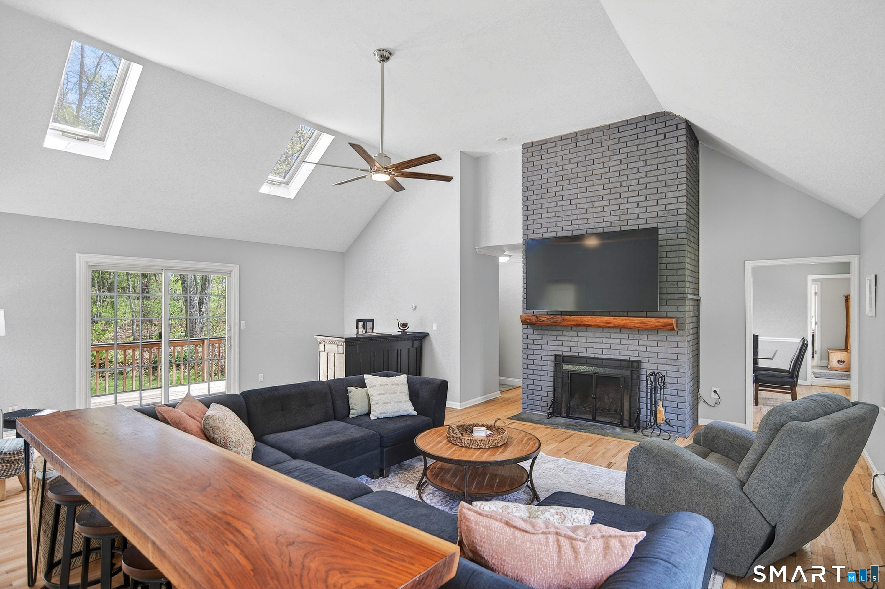 19 Crabapple Lane Newtown CT 06470