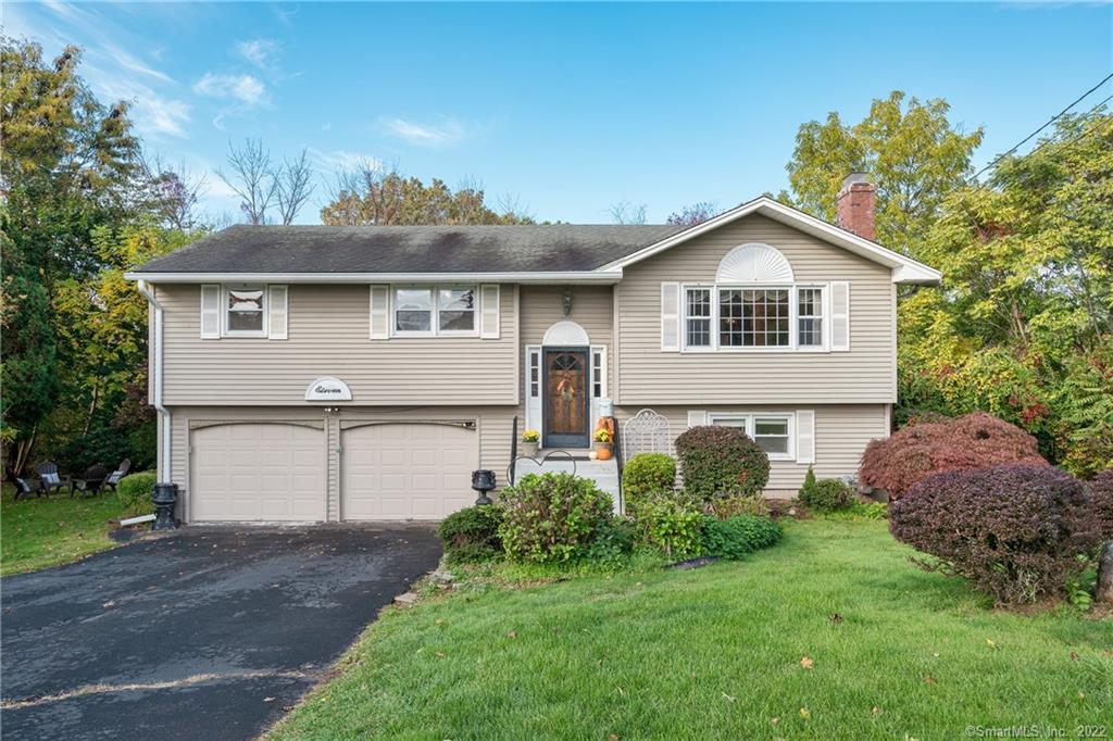 11 Concord Circle Newington CT 06111