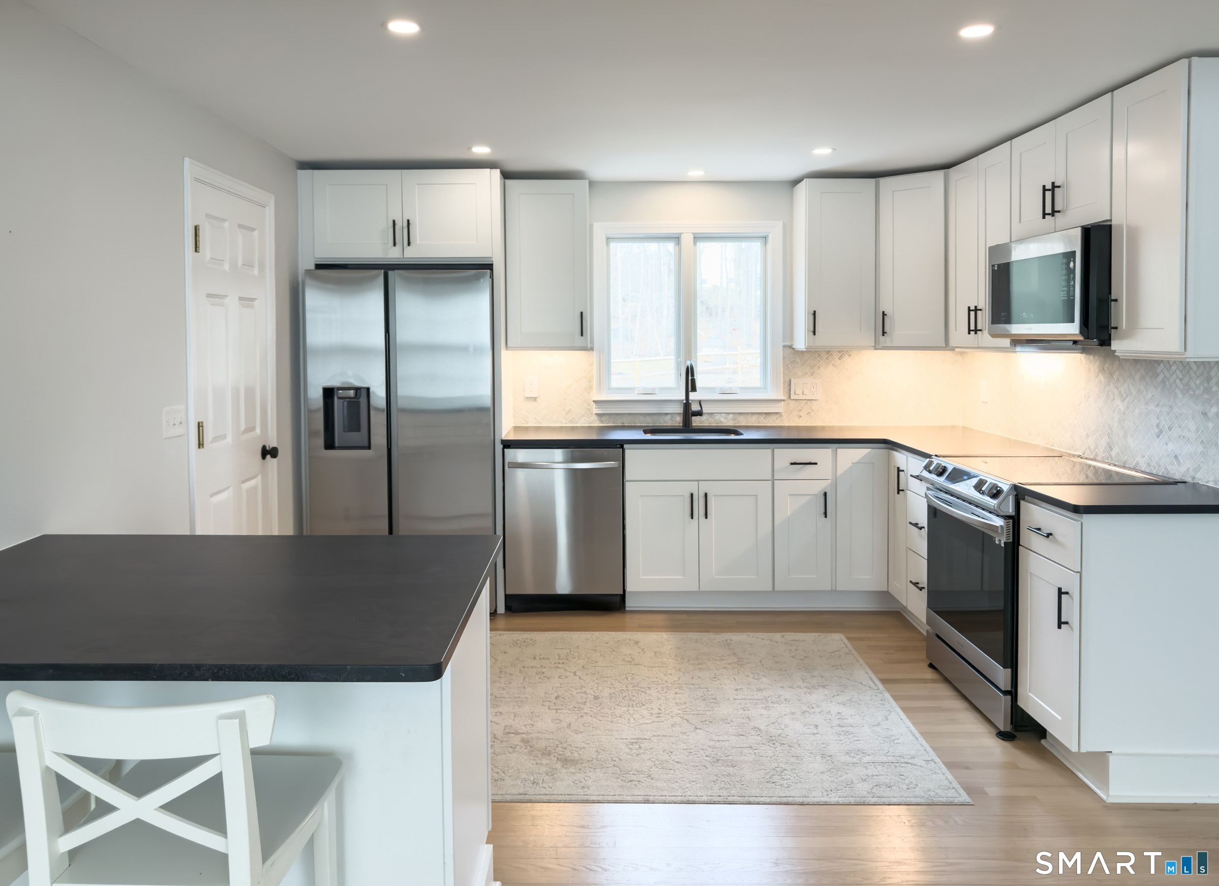 23 Country Village Lane Clinton CT 06413