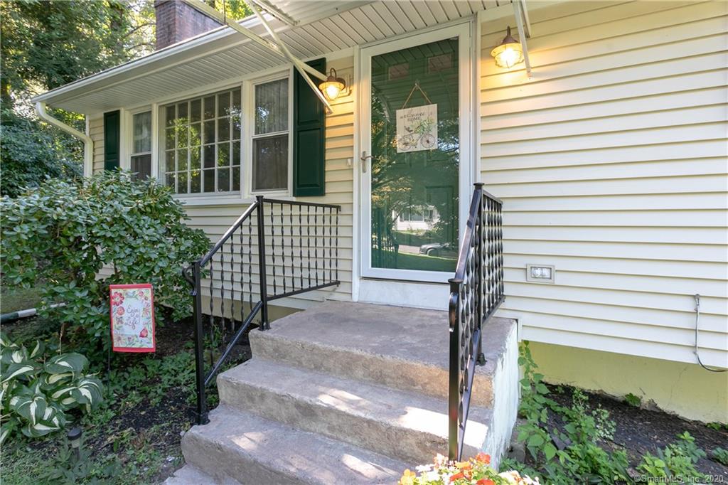 6 Halsey Street Seymour CT 06483
