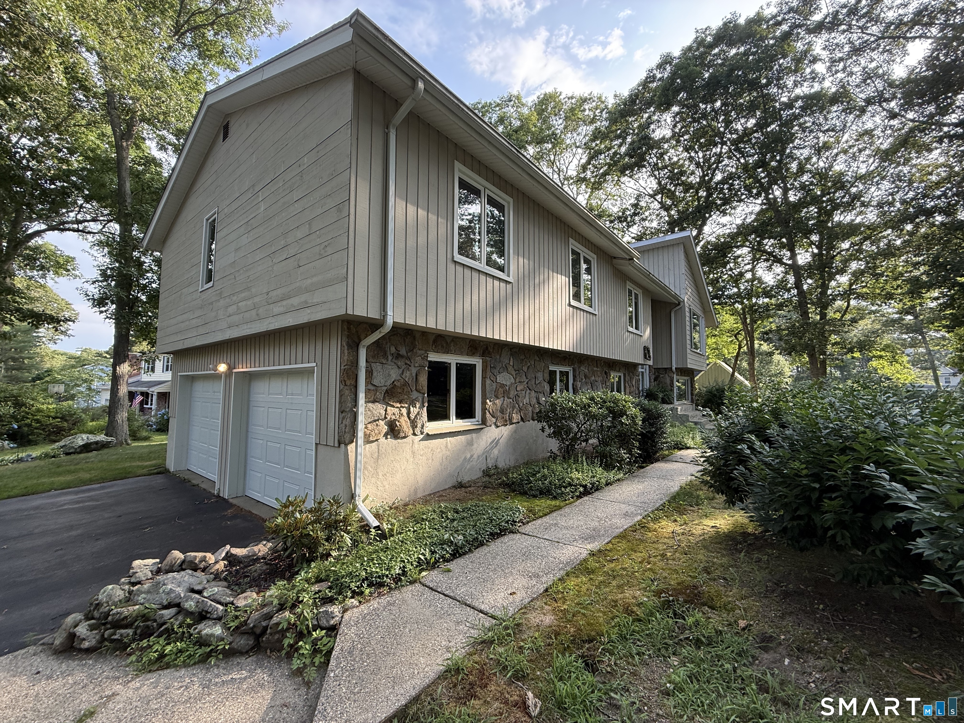 55 Greencliff Drive East Lyme CT 06357