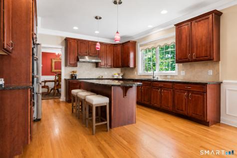 9 Weatherstone Avon CT 06001