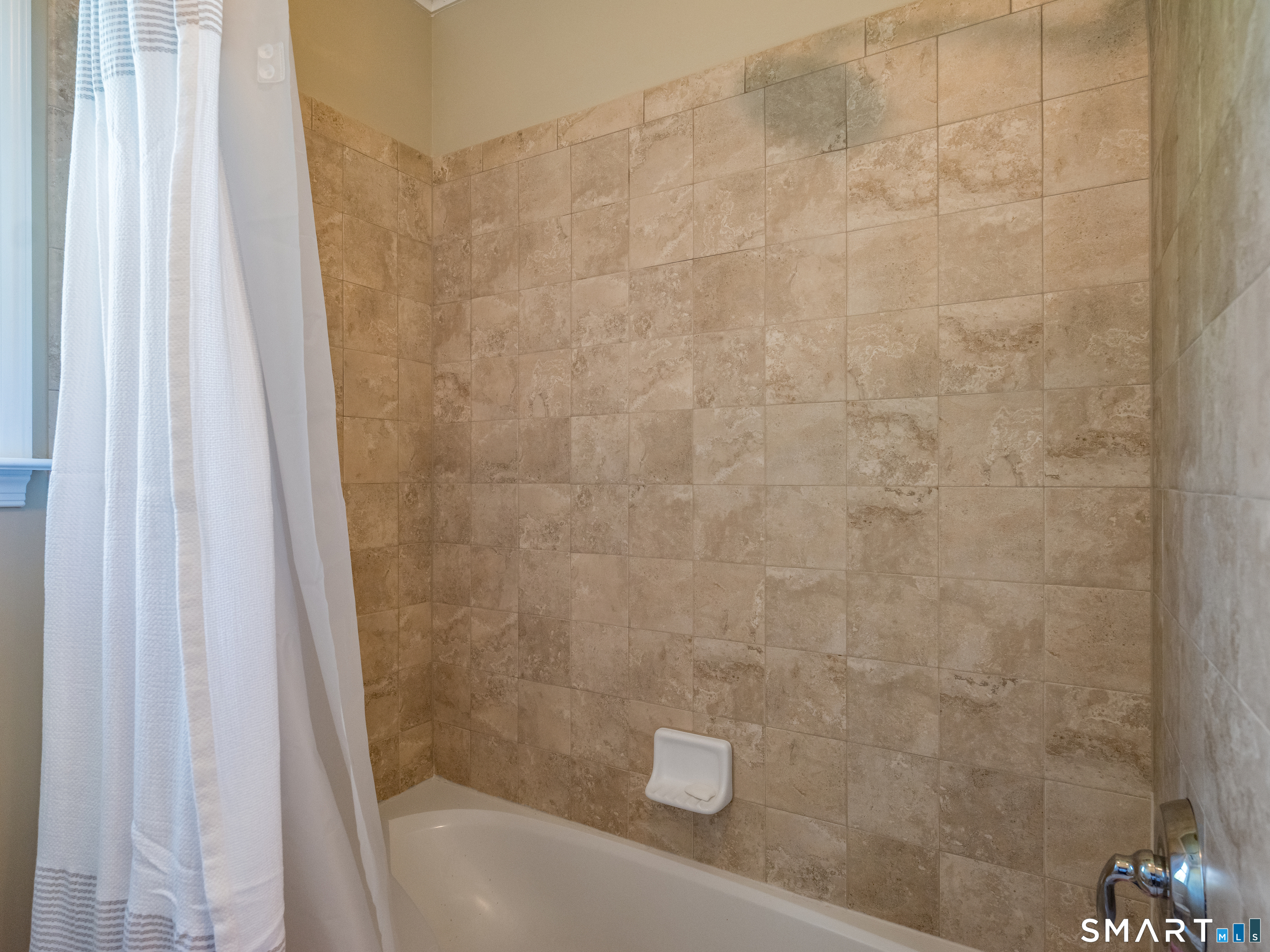 9 Weatherstone Avon CT 06001