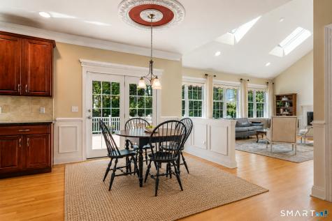 9 Weatherstone Avon CT 06001