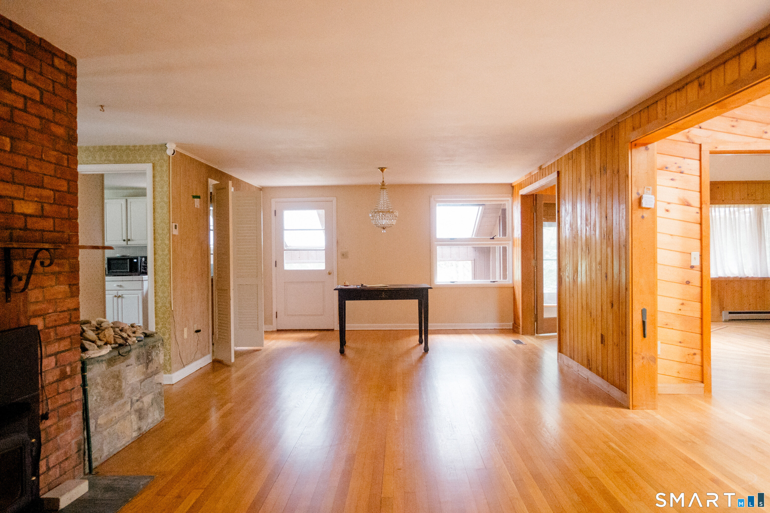 9 Eastwood Road Mansfield CT 06268