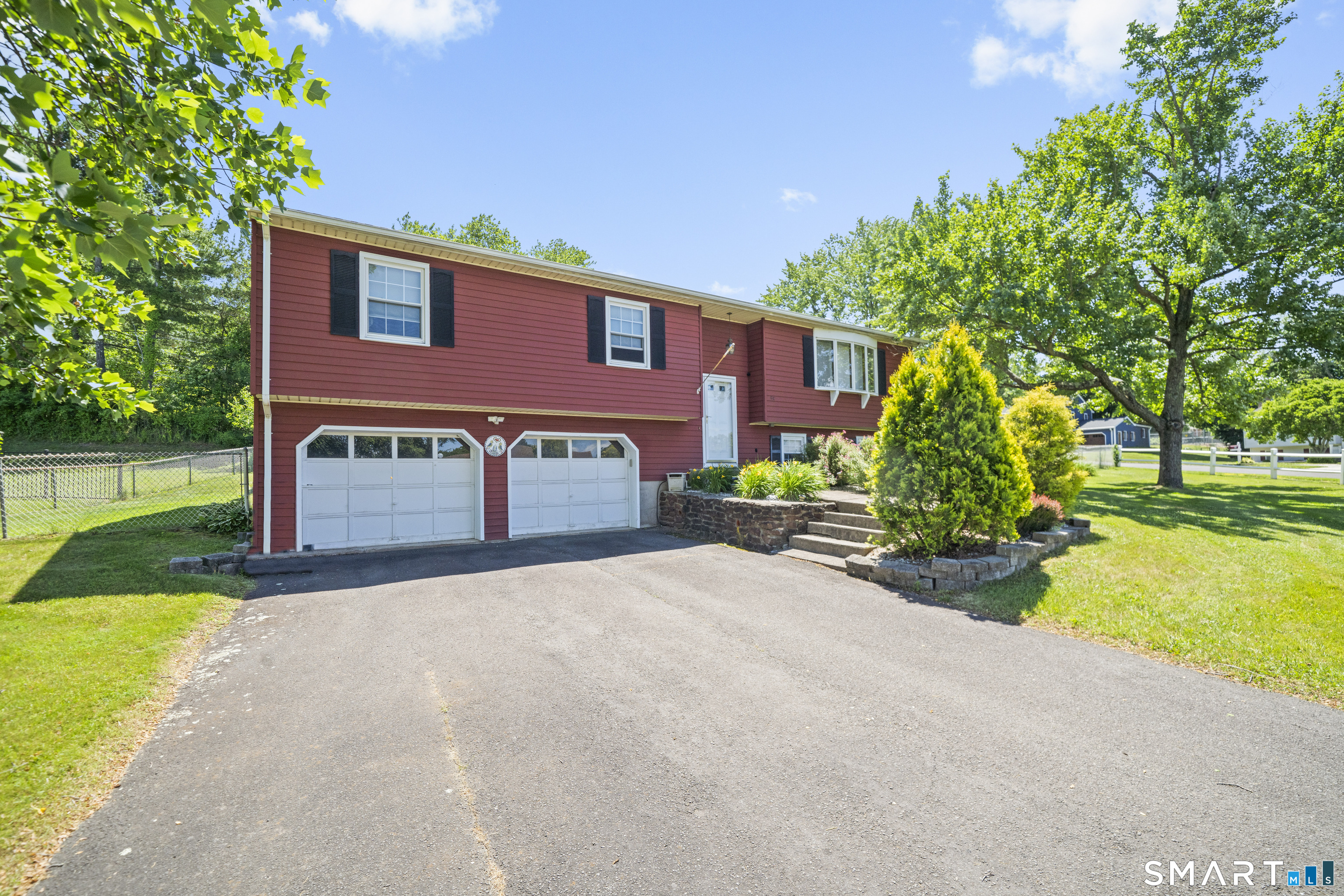 55 Hacienda Circle Southington CT 06479