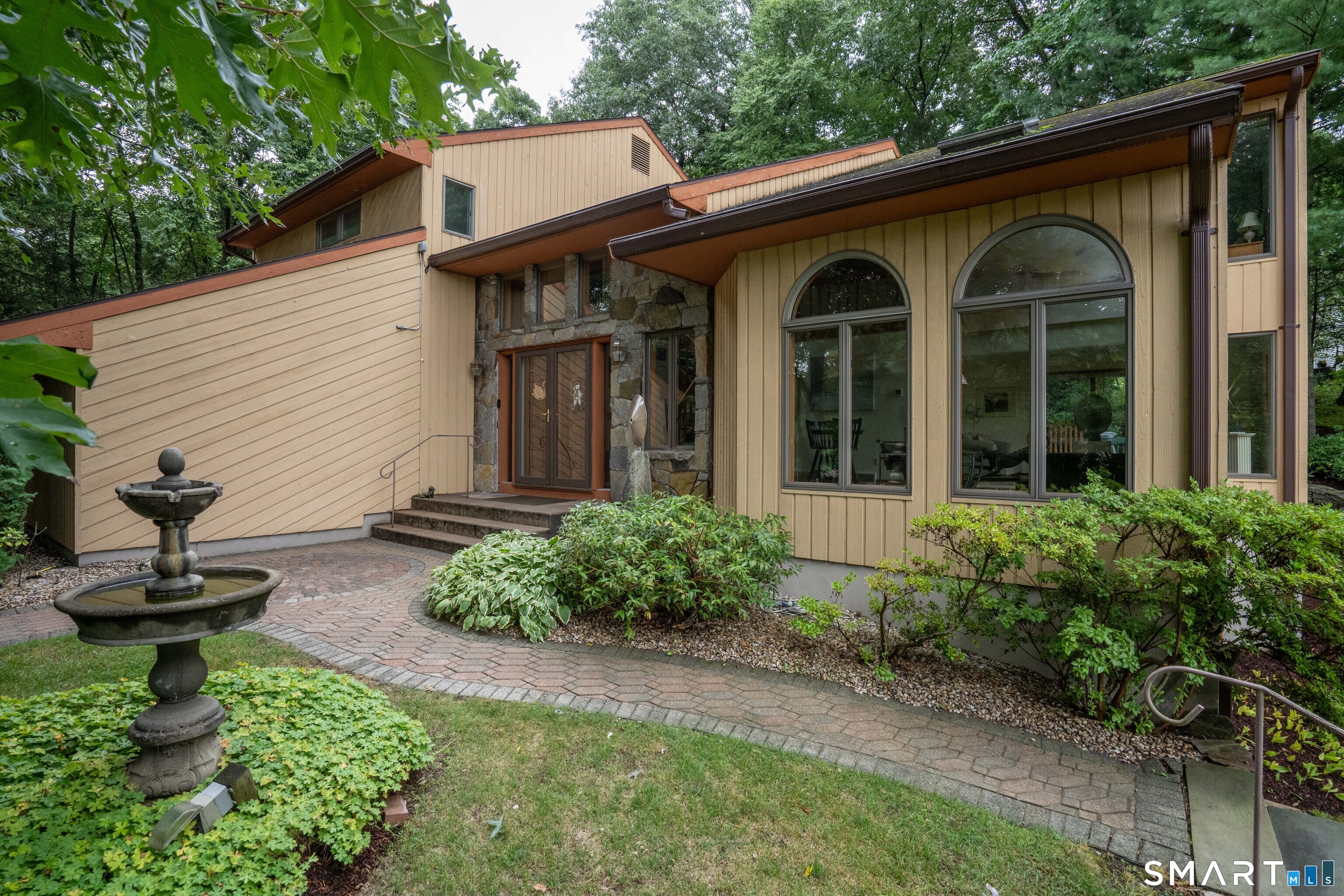 38 Hampton Drive Manchester CT 06040