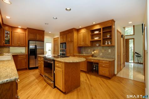 38 Hampton Drive Manchester CT 06040