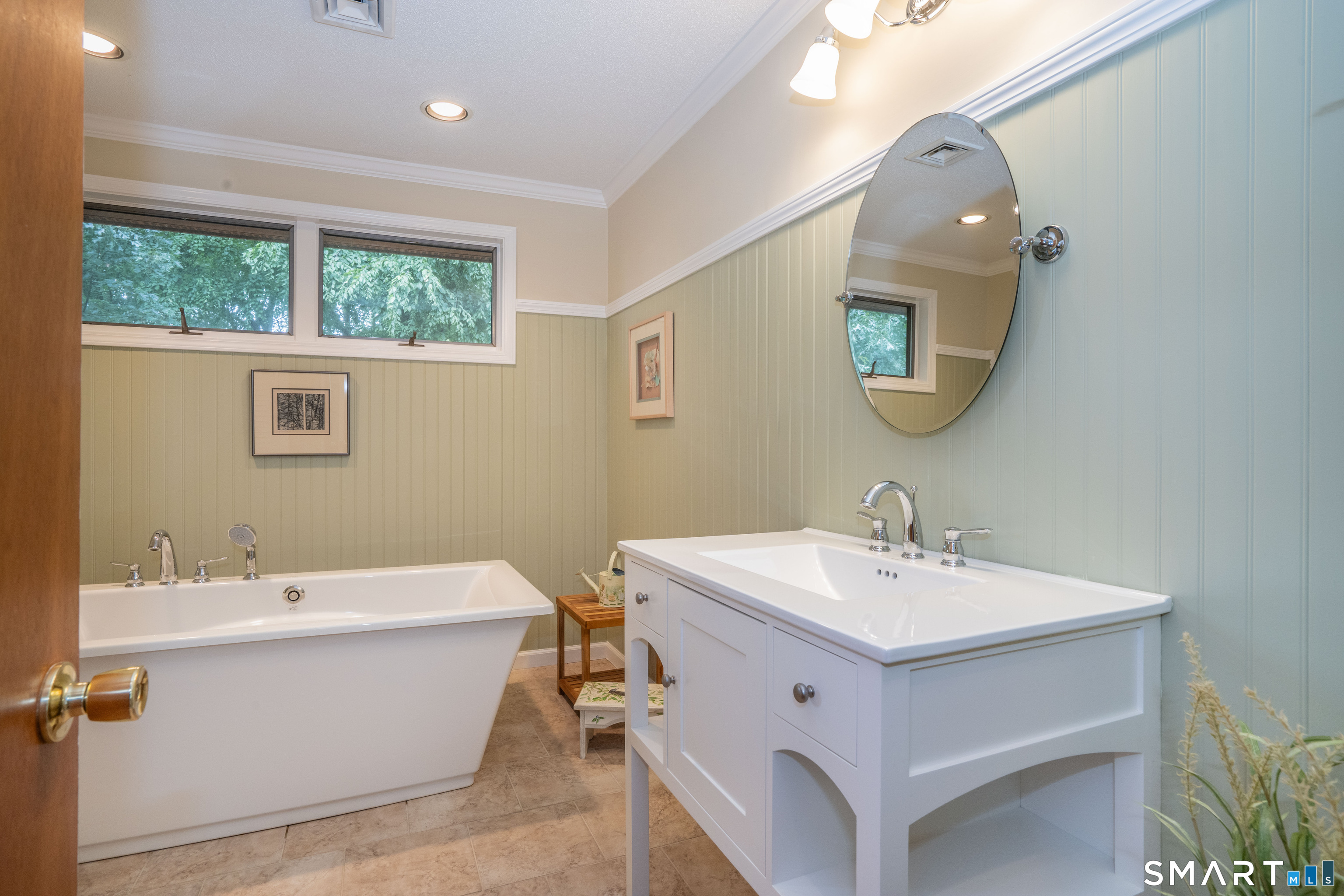 38 Hampton Drive Manchester CT 06040