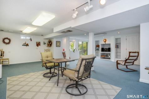 38 Hampton Drive Manchester CT 06040
