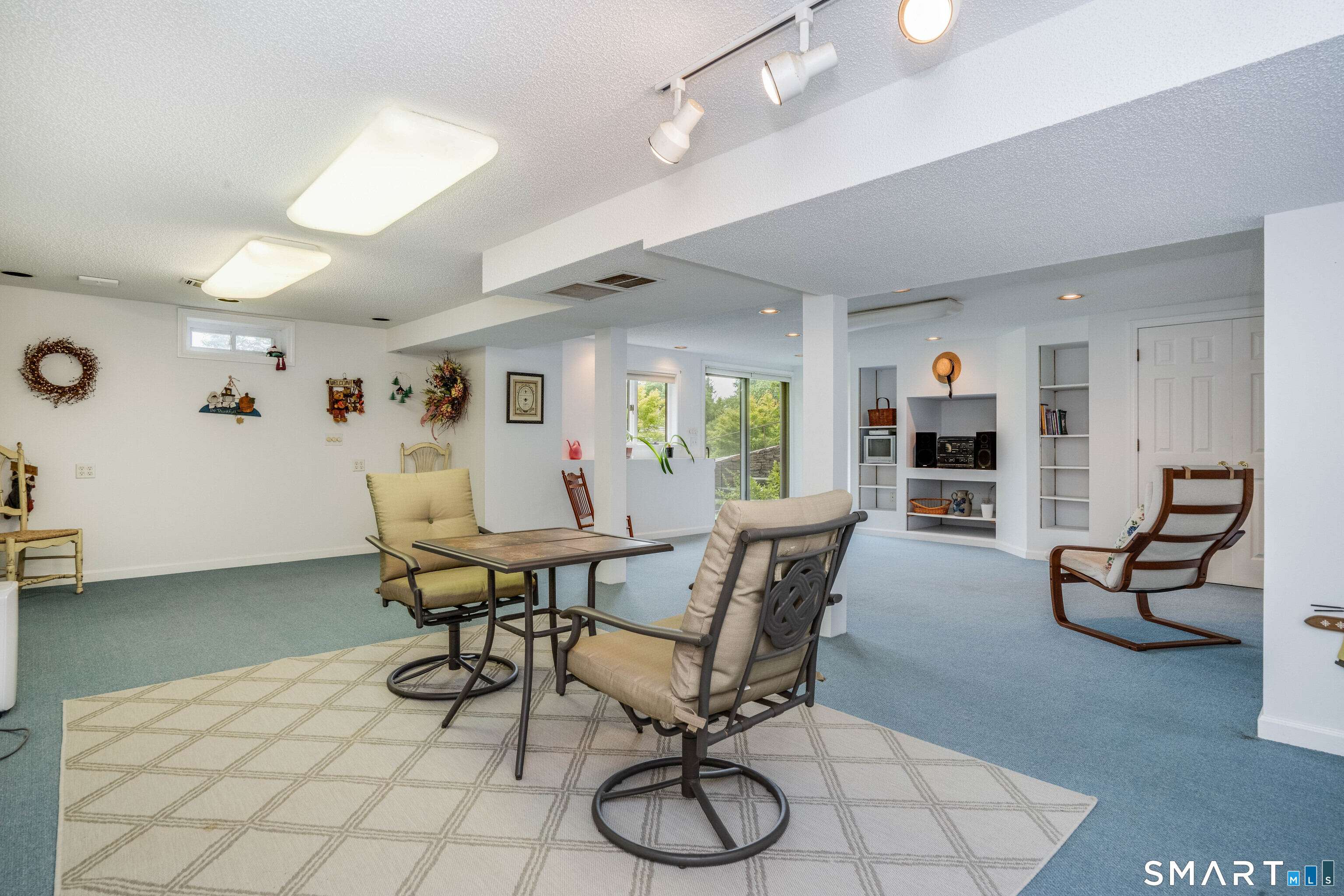 38 Hampton Drive Manchester CT 06040