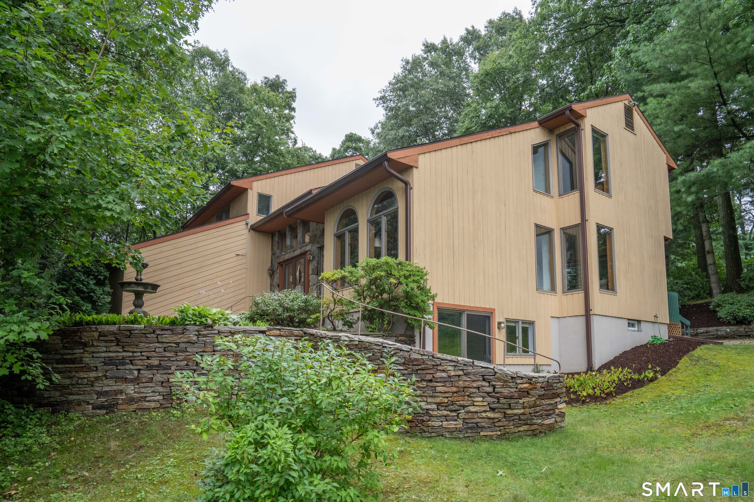38 Hampton Drive Manchester CT 06040