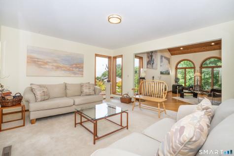 38 Hampton Drive Manchester CT 06040
