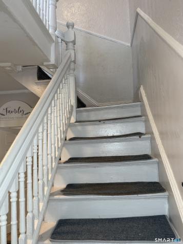 93 Ocean Avenue New London CT 06320