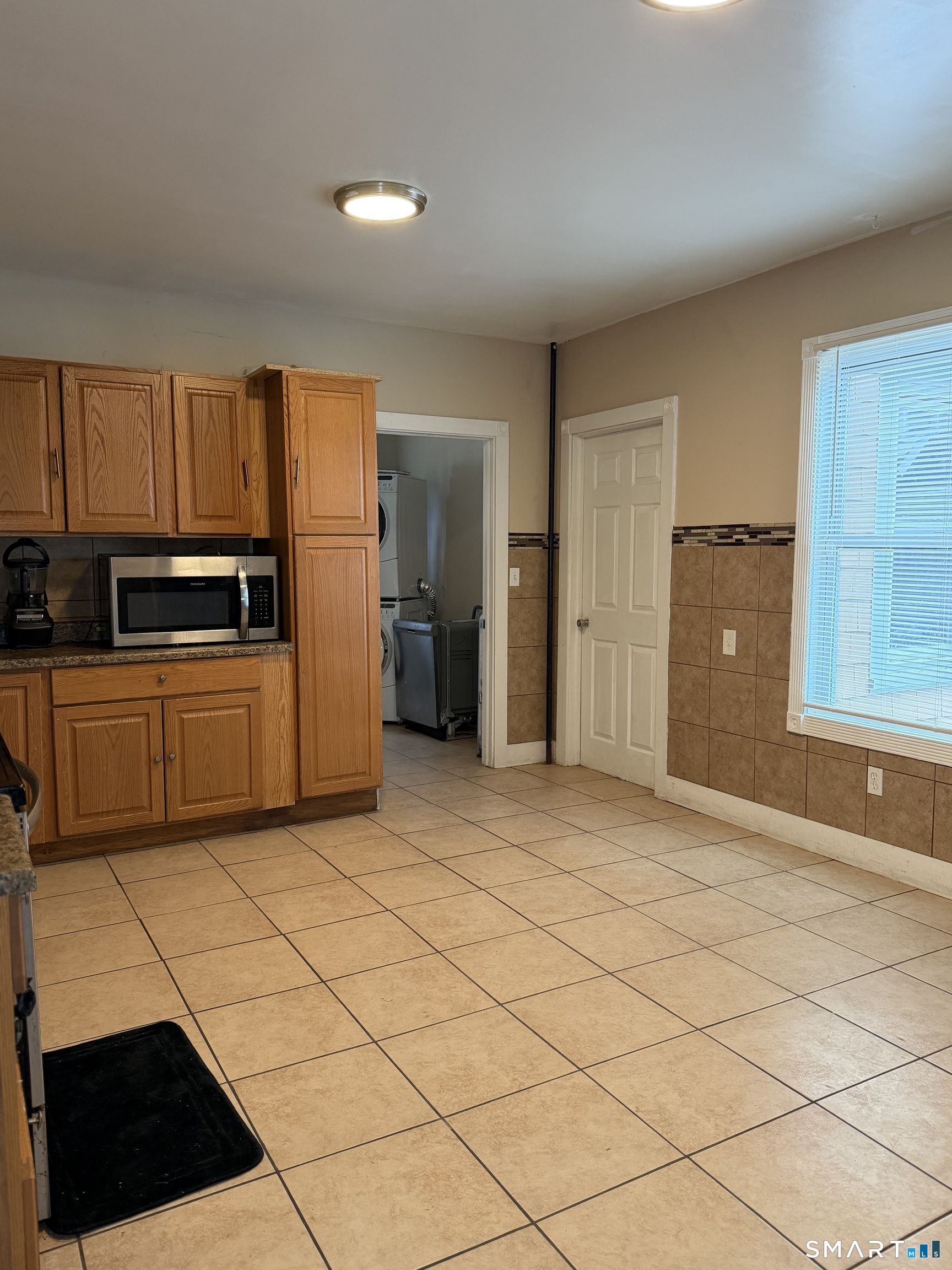 93 Ocean Avenue New London CT 06320