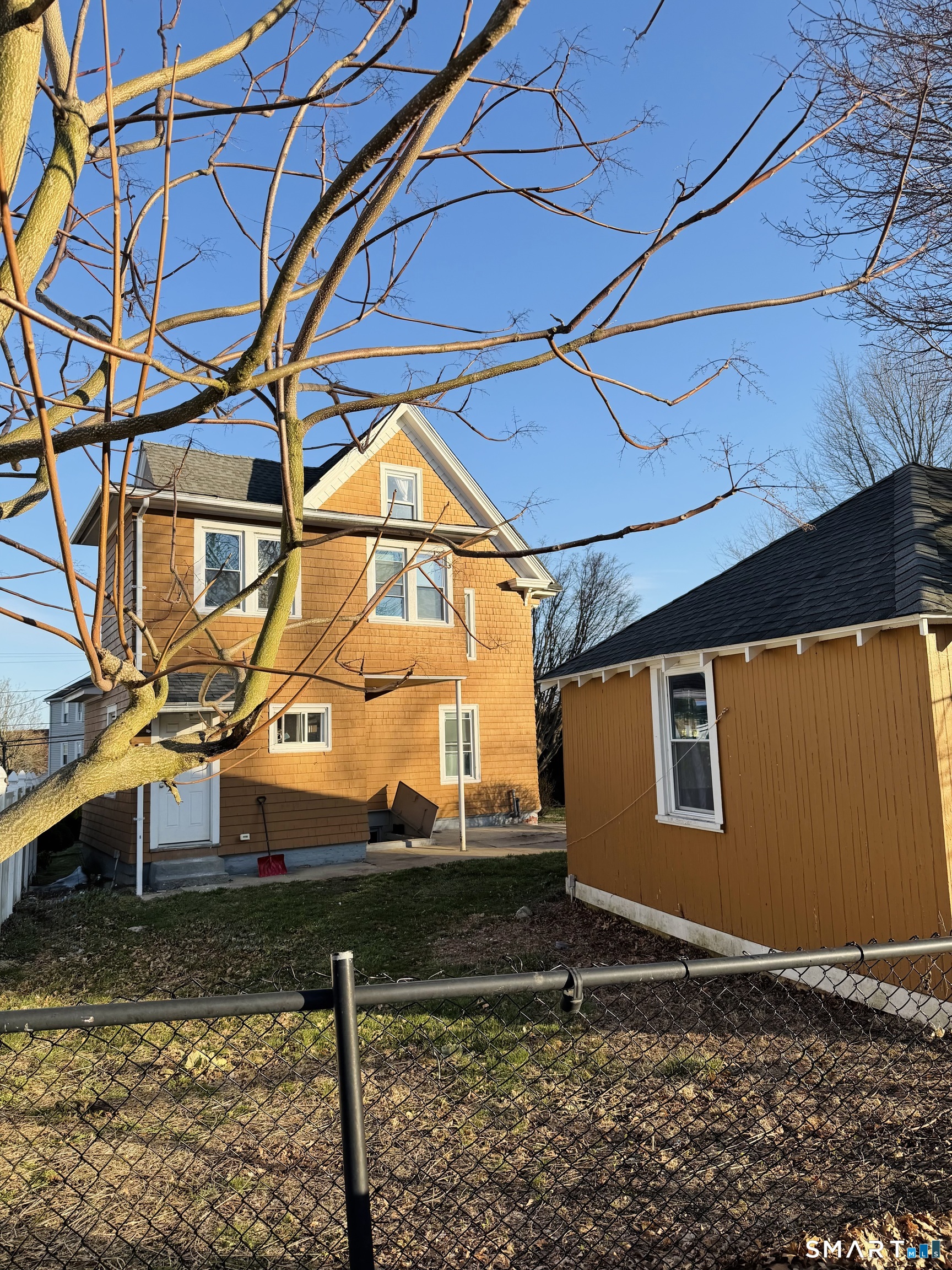 93 Ocean Avenue New London CT 06320
