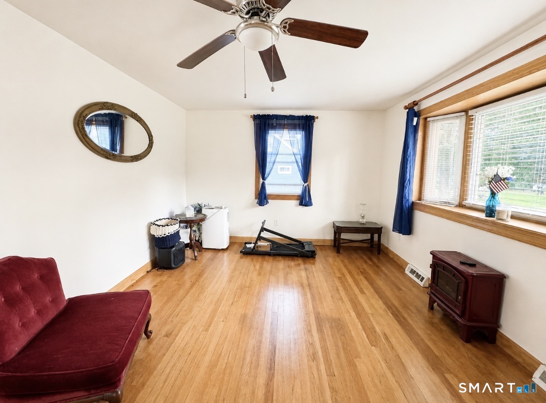 6 Linda Lane Plainfield CT 06374