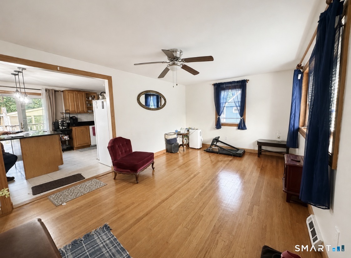 6 Linda Lane Plainfield CT 06374