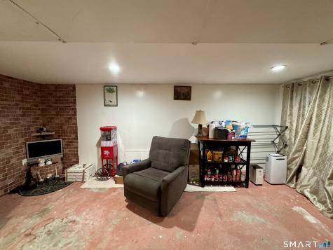 6 Linda Lane Plainfield CT 06374