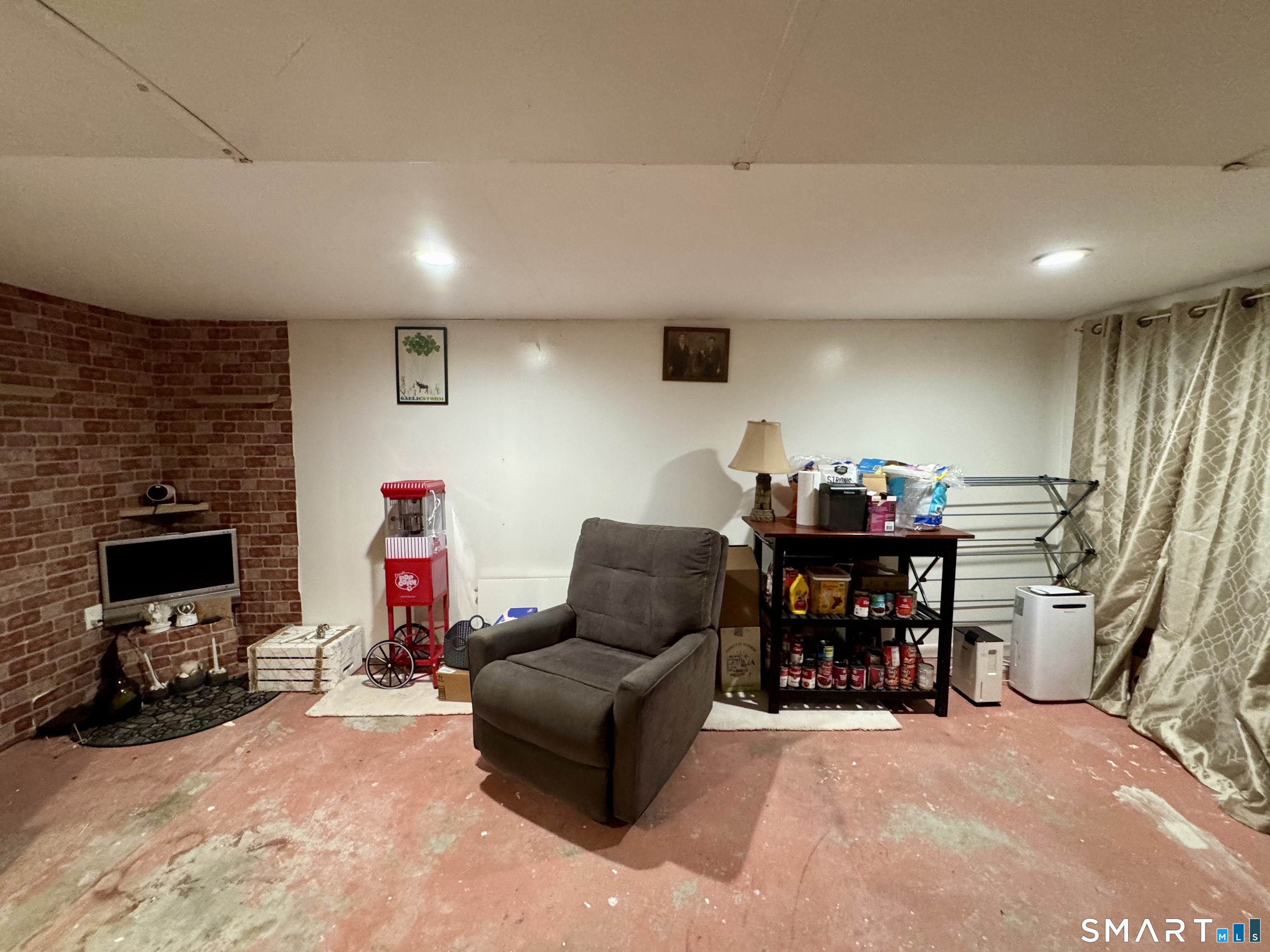 6 Linda Lane Plainfield CT 06374