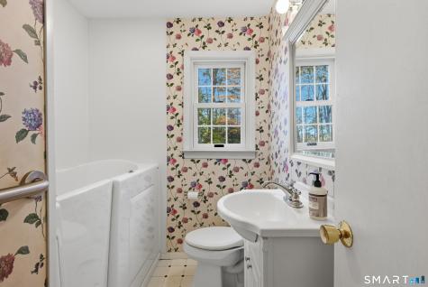 11 Flax Hill Road Brookfield CT 06804