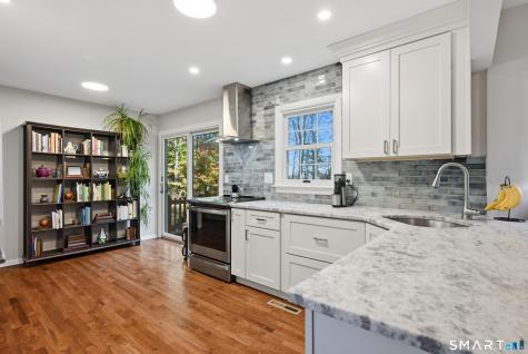 11 Flax Hill Road Brookfield CT 06804