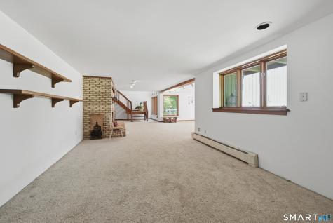 19 Hi Barlow Road Newtown CT 06470