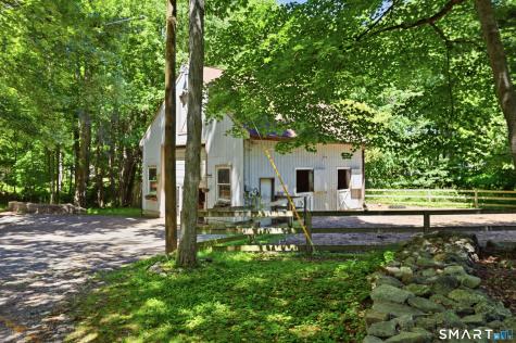 19 Hi Barlow Road Newtown CT 06470