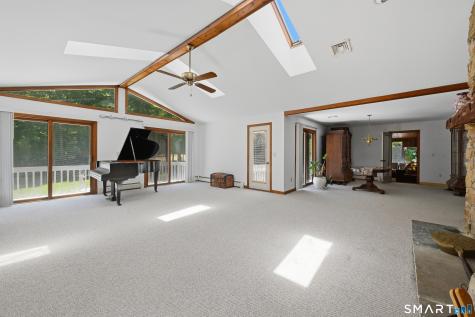 19 Hi Barlow Road Newtown CT 06470
