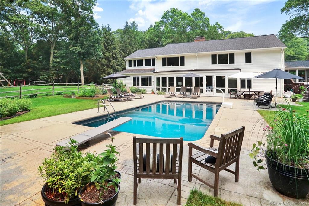 11 Slawson Court Wilton CT 06897