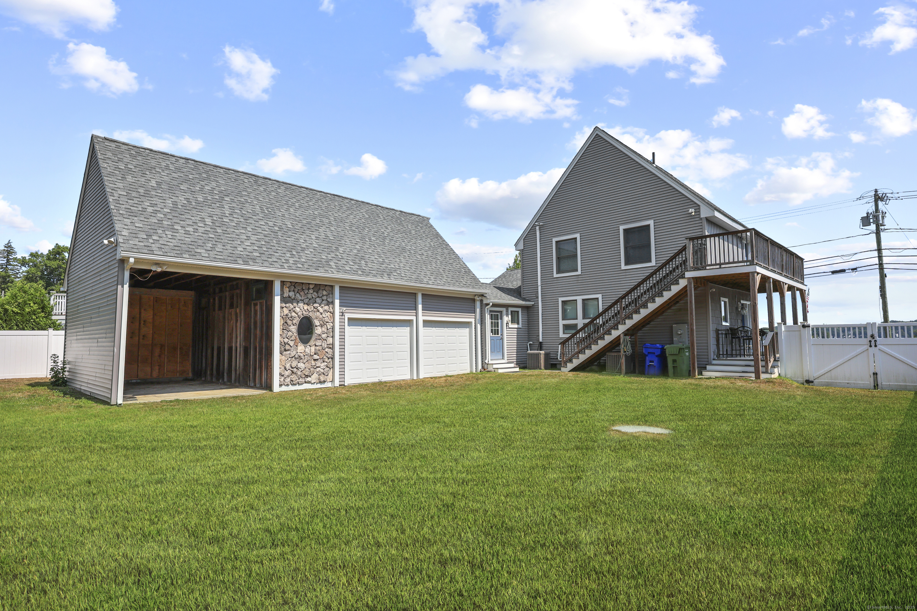 75 North Main Street East Hampton CT 06424