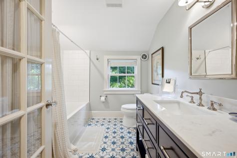 21-B Library Lane Old Lyme CT 06371