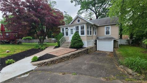 54 Brentwood Avenue Waterbury CT 06705