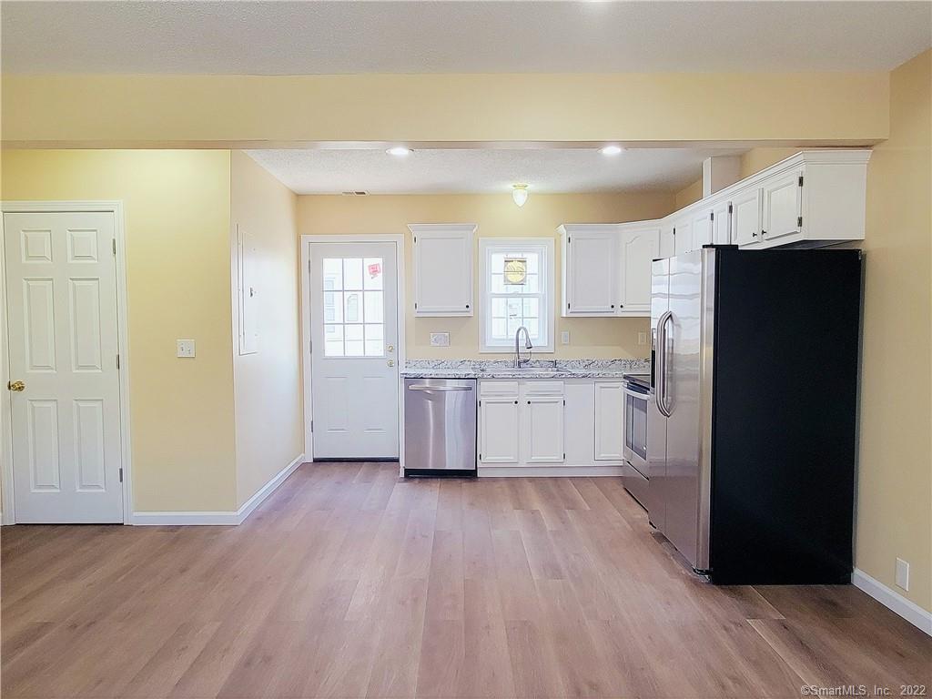 142 Fairmount Street Waterbury CT 06706