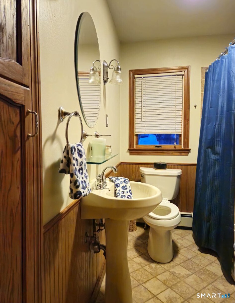 35 Lardner Road Bristol CT 06010