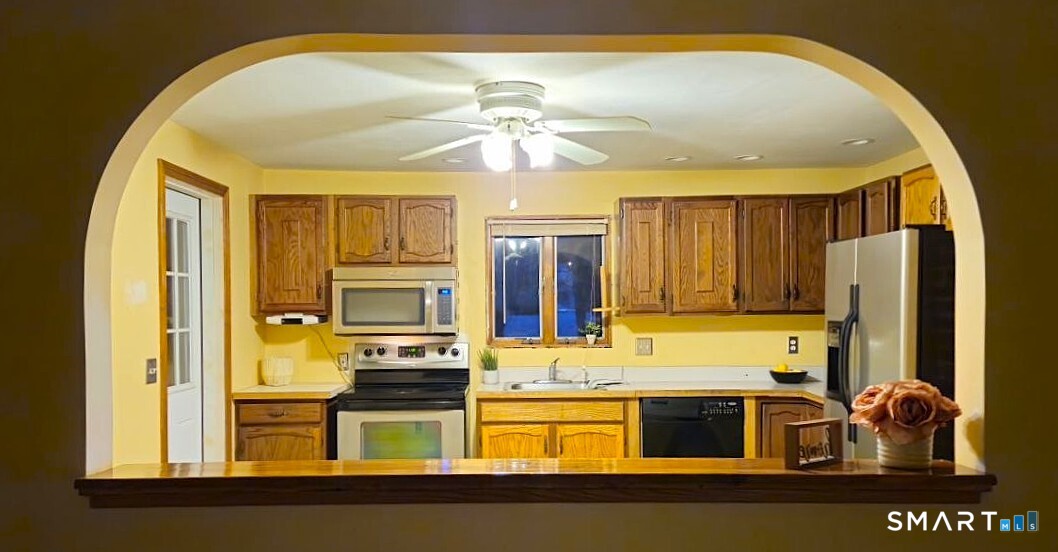 35 Lardner Road Bristol CT 06010