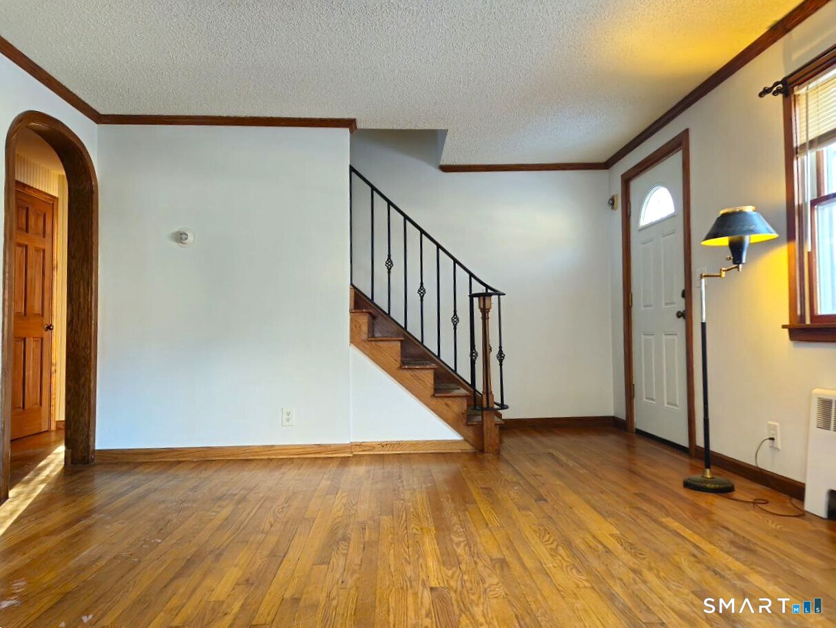 35 Lardner Road Bristol CT 06010