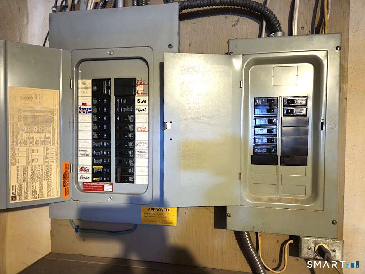 35 Lardner Road Bristol CT 06010