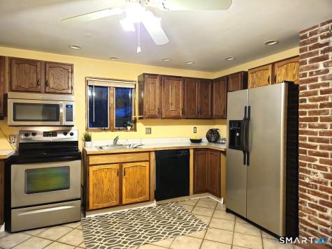 35 Lardner Road Bristol CT 06010