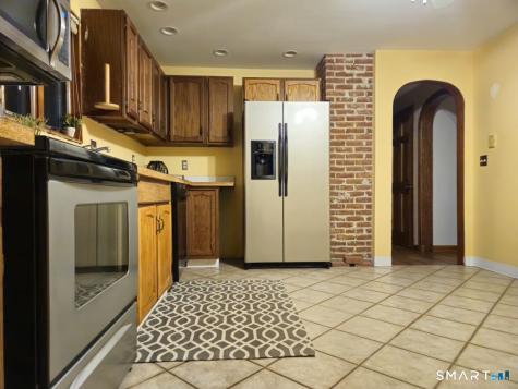 35 Lardner Road Bristol CT 06010