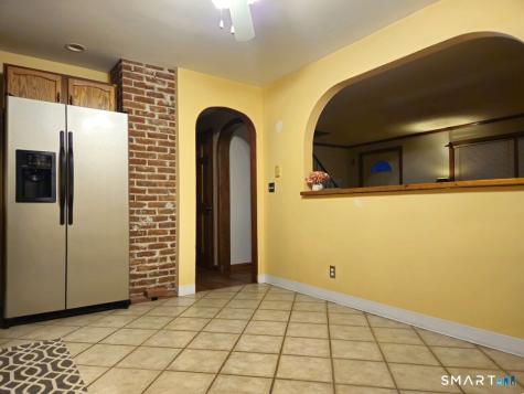 35 Lardner Road Bristol CT 06010