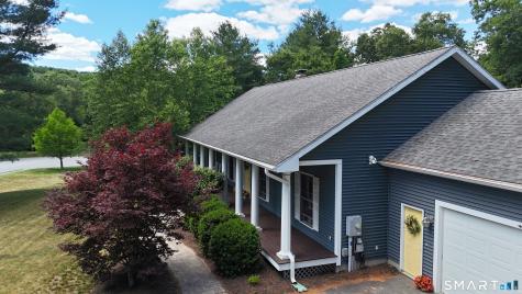 17 Blackwells Landing Brooklyn CT 06234