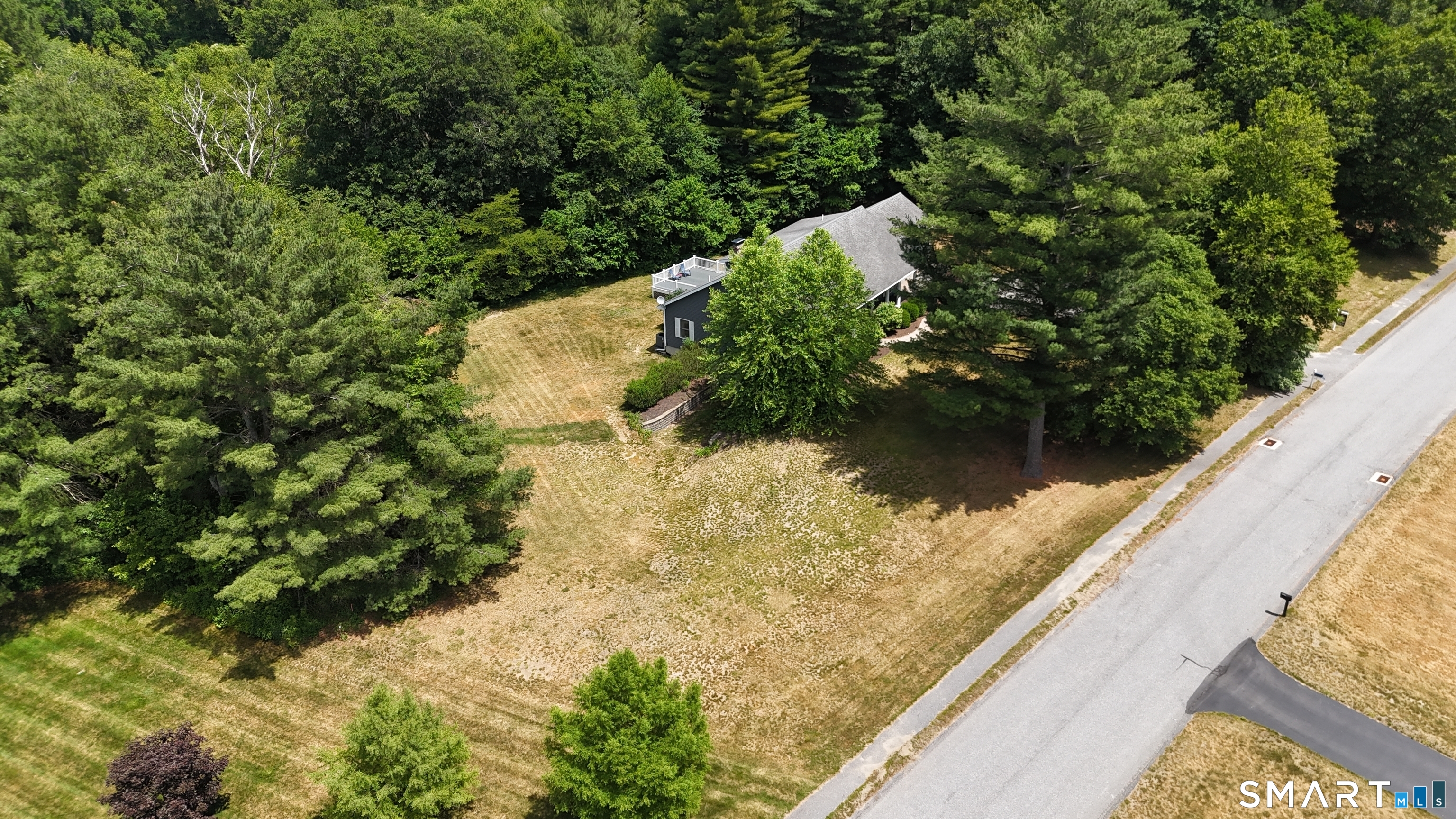 17 Blackwells Landing Brooklyn CT 06234