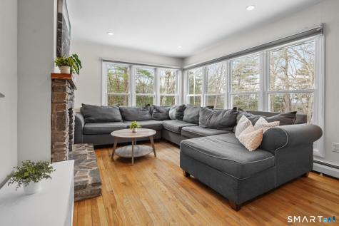 31 Hartford Turnpike Tolland CT 06084