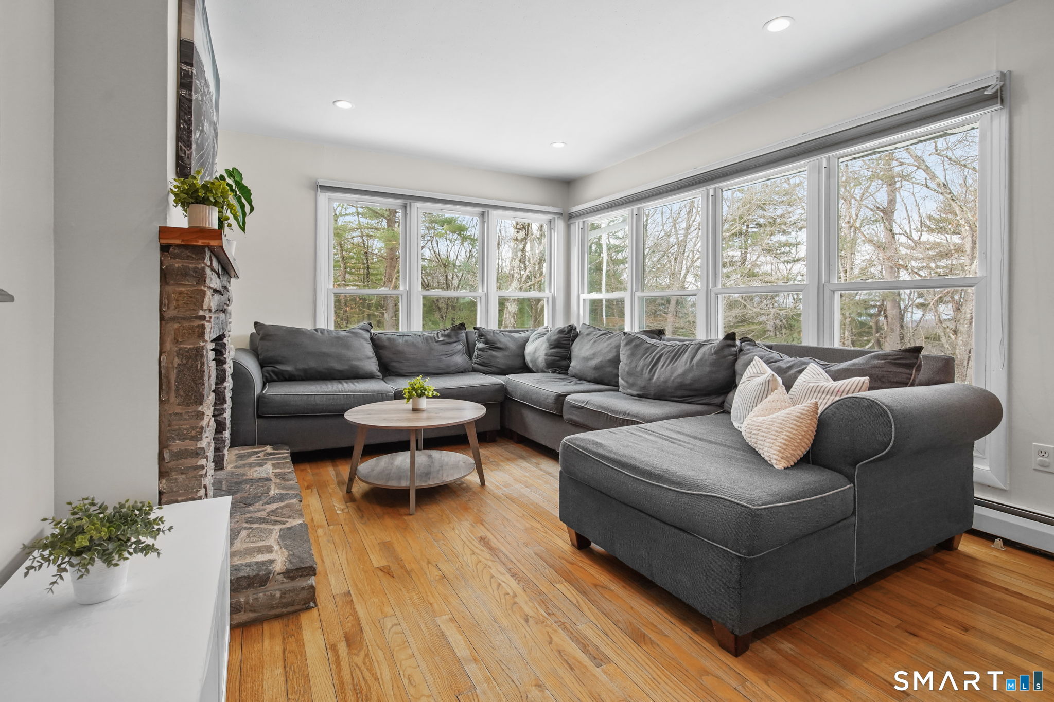 31 Hartford Turnpike Tolland CT 06084