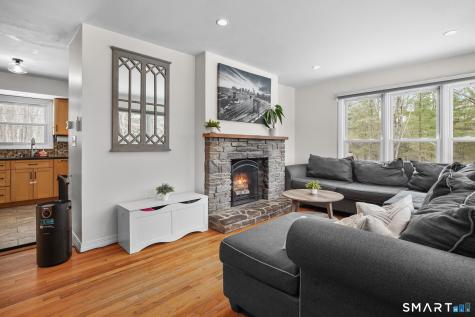 31 Hartford Turnpike Tolland CT 06084